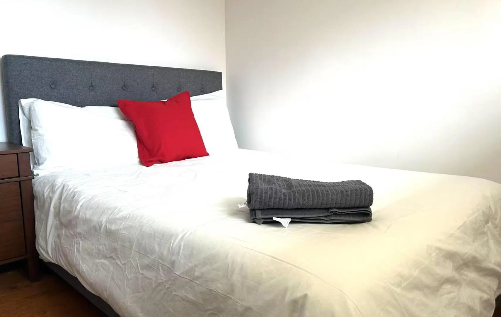 Guest house Scarborough Cozy Stay With Double Bed Free Parking Near Stores And Transit Toronto Canada